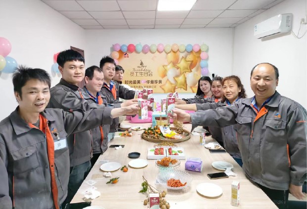 Electrolytic copper busbar company team members Electrolytic copper busbar company team members